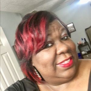 Meet your Posher, Pamela